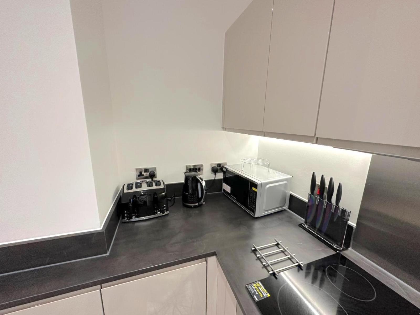 Brand New 2 Bedroom Apartment Centre Of ソリフル エクステリア 写真